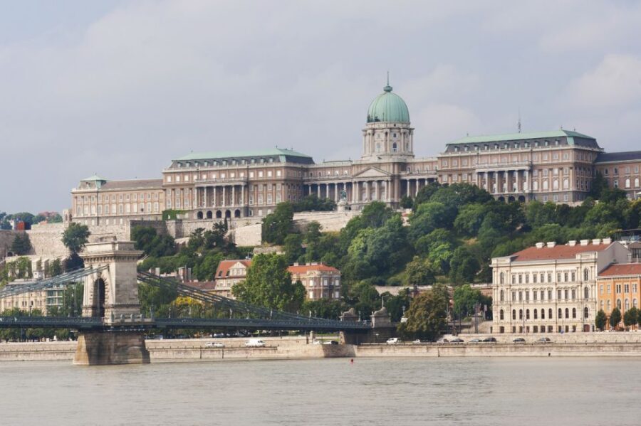 3-Hour Orientation Walking Tour of Buda and Pest - Key things to know before you go