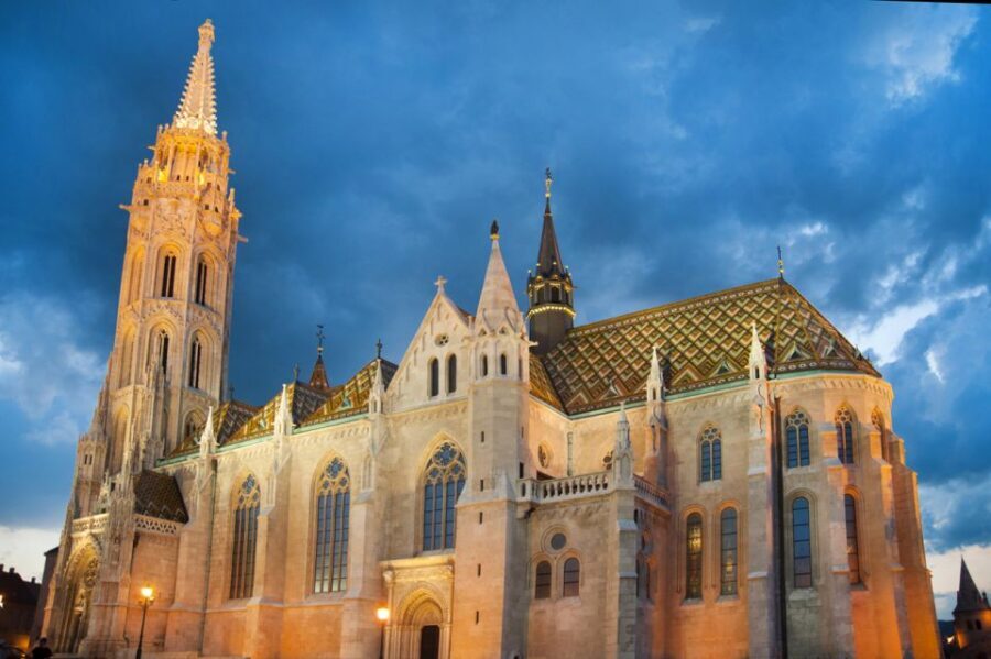 3-Hour Orientation Walking Tour of Buda and Pest - Buda highlights: Matthias Church, Buda Castle, and royal-palace viewpoints