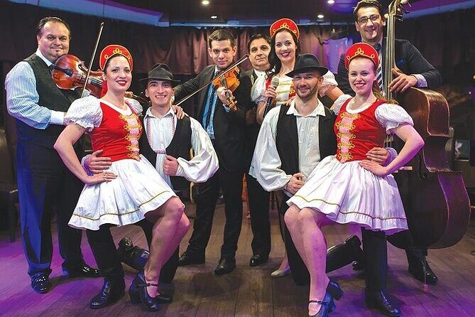 4 Course Dinner Cruise with Operetta, Folk Show and Welcome Drink - A Danube Night Cruise Built Around Dinner and Live Performance