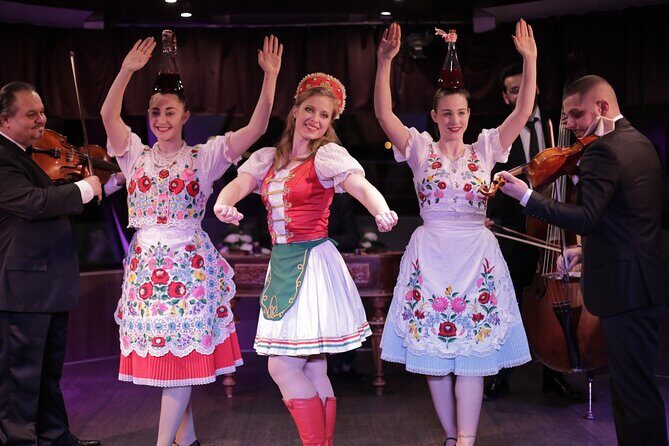 4 Course Dinner Cruise with Operetta, Folk Show and Welcome Drink - Chain Bridge and Margaret Bridge: Two Bridges, One Skyline Story