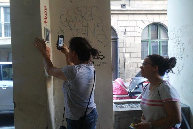 Alternative Street Art Free Walking Tour of Budapest - Price and Value: Paying a Little to Get a Lot of Context
