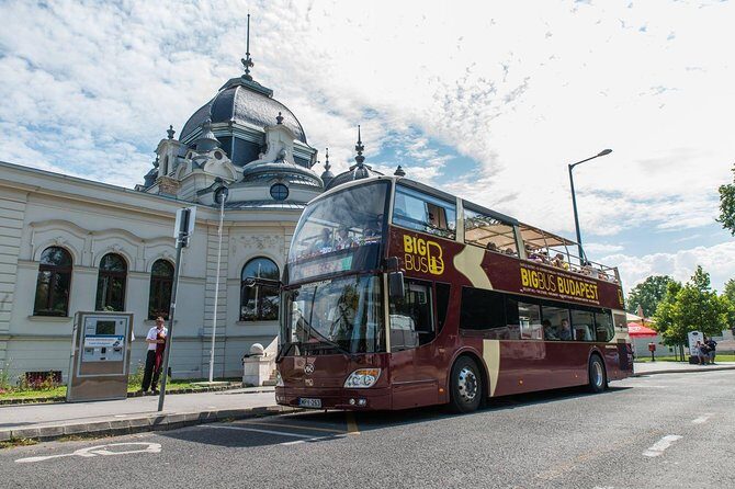 Big Bus Budapest Hop-On Hop-Off Bus and Walking Tour - Castle Hill and Funicular: The View Payoff (Plan for Time)
