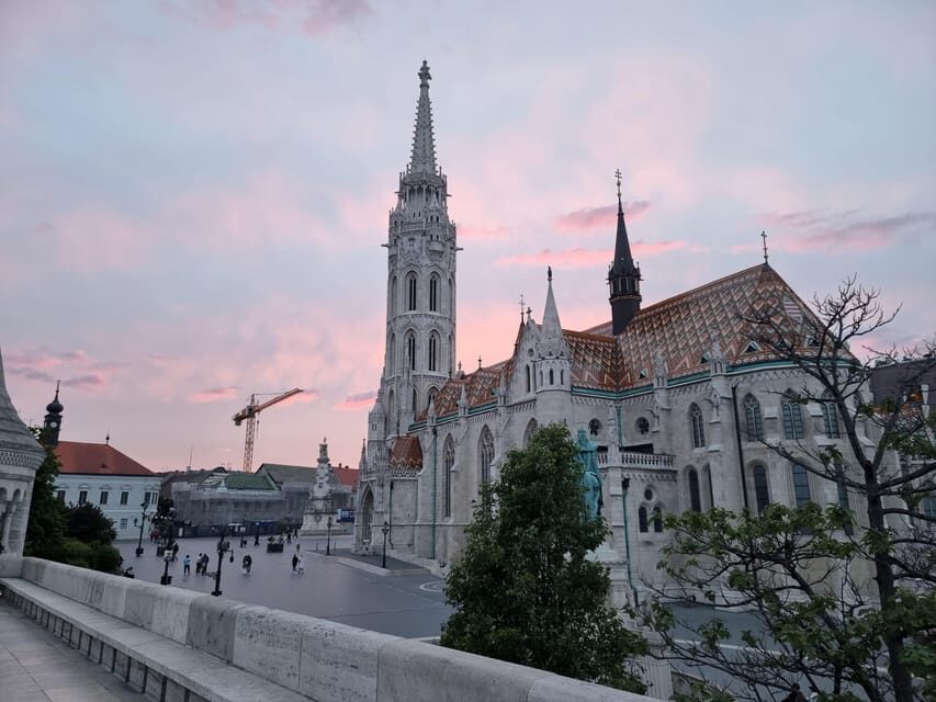 BloodThirsty Hungary: Walking tour & Dark Historical Stories - Dark stories, but still practical and educational