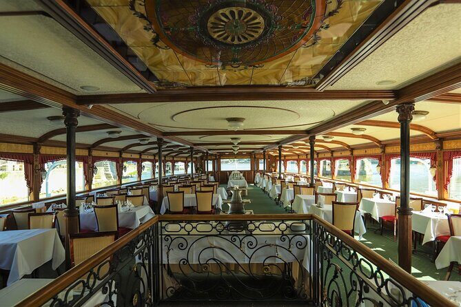 Bottomless Brunch and Cruise with Prosecco in Budapest - The Danube sightseeing run: which landmarks you’ll pass