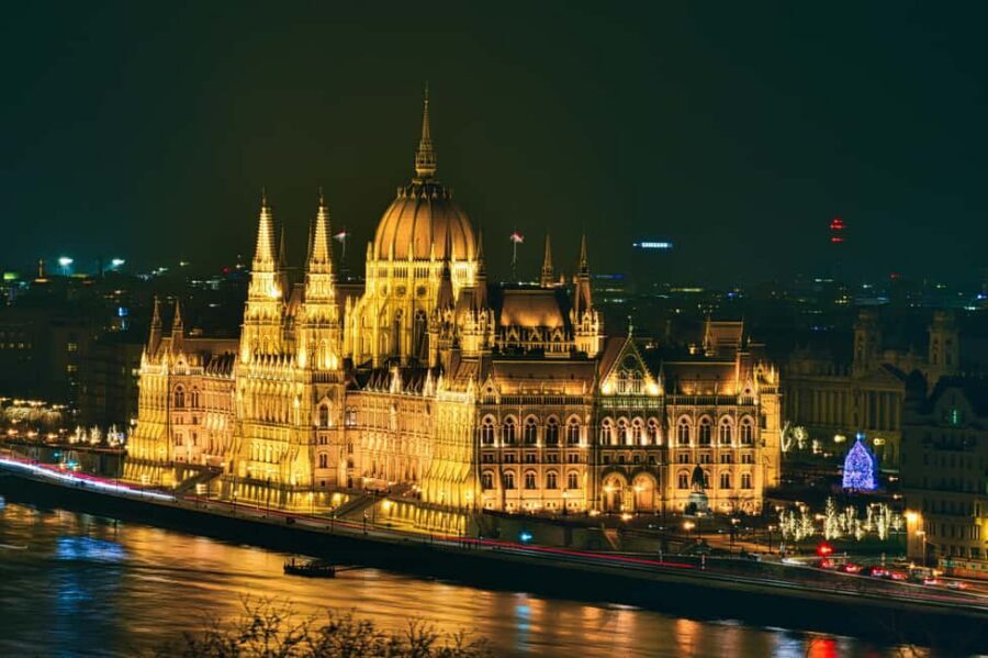 Bratislava and Budapest Guided Day Trip - One Day, Two Capitals, and a Danube Photo Route
