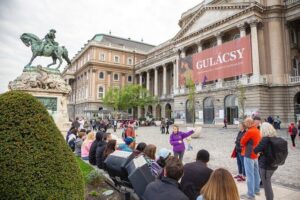 Buda Castle Tour: Fisherman's bastion and hidden gems - Meeting on Szentháromság tér and finishing at Buda Castle
