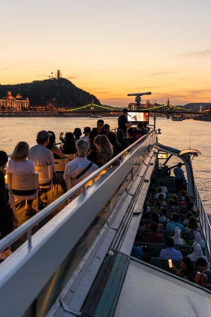Budapest: 1-Hour Evening Sightseeing Cruise with Drink - Why this Danube cruise hits the sweet spot for Budapest