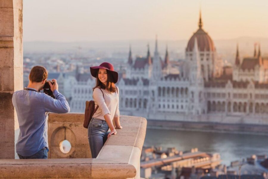 Budapest: 3-Hour Grand City Tour and Castle Walk - Getting oriented quickly: why this 3-hour format works
