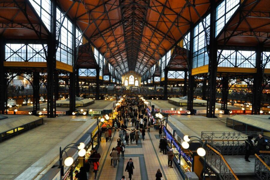 Budapest: 3-Hour Grand City Tour and Castle Walk - Price and value: is $49 per person a smart buy?