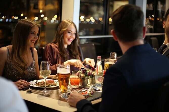 Budapest 4 course Dinner Cruise with Bar Piano and Welcome Drink - Why the 7:00 pm Danube dinner slot feels right