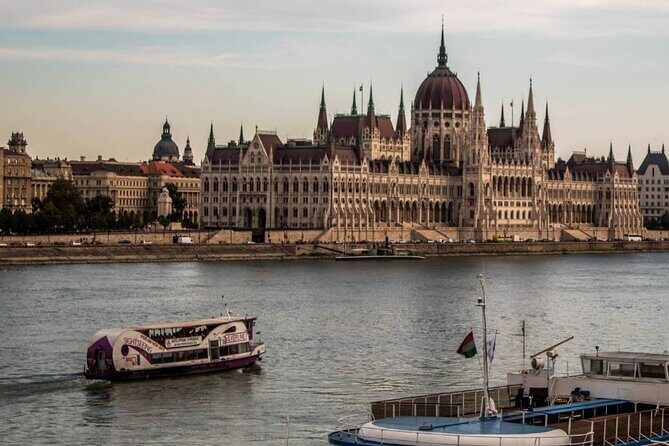 Budapest Audio Guide Cruise with Day, Sunset and Night Options - Chain Bridge, Margaret Bridge, and Parliament: The Danube’s Most Famous Photo Run