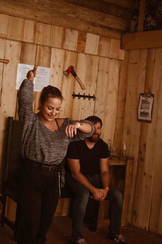 Budapest: Axe Throwing Experience - Entering the Balta Dobálás Range: What Happens in the First Minutes