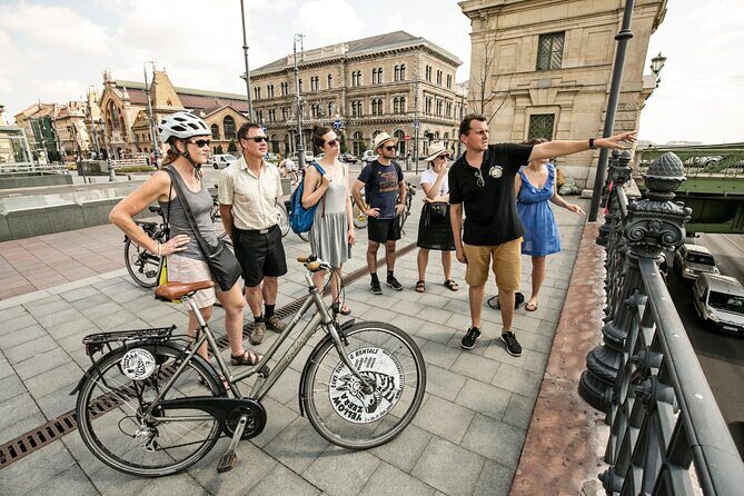 Budapest Bike Tour - Guides set the tone: what to watch for during your ride
