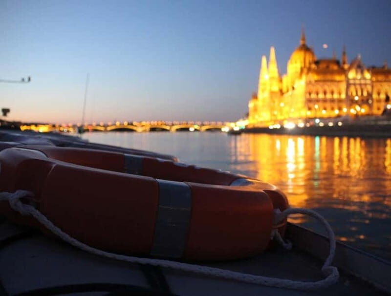 Budapest Boat Cruise with Personal Live Tour Guiding(+Drink) - During the cruise: welcome drink, bar access, and weather reality