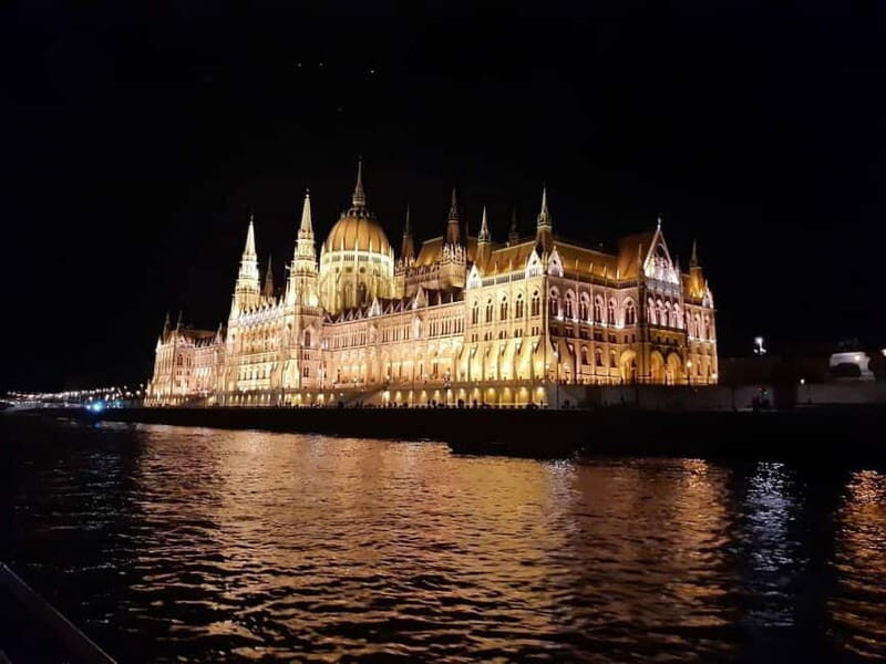Budapest Boat Cruise with Personal Live Tour Guiding(+Drink) - Dock 42 logistics: simple if you follow the rules