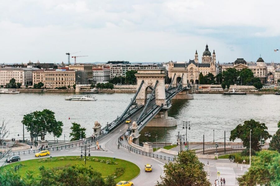 Budapest: Buda Castle District Vampires and Myths Night Tour - Fountain of King Matthias: the tour slows down for the legend part