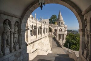 Budapest: Buda Castle District Walking Tour - Start at Szentháromság Square and follow the story from the start