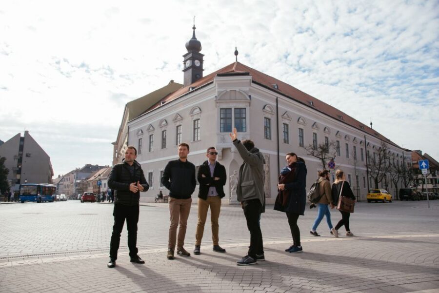 Budapest: Buda Castle District Walking Tour with a Historian - Holy Trinity Square start: how the tour gets you oriented fast