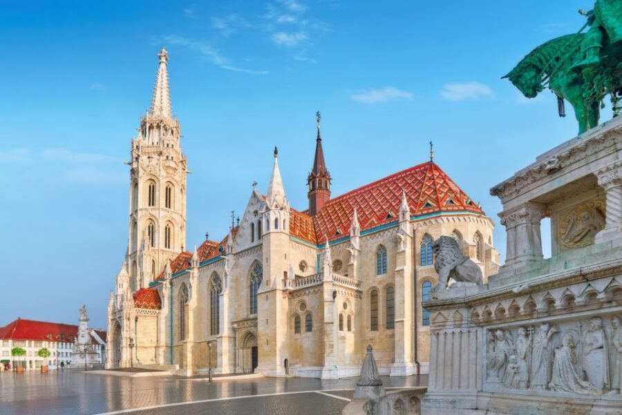 Budapest: Buda Walking Tour - Cobblestone streets and hidden alleyways: the real “work” of the tour
