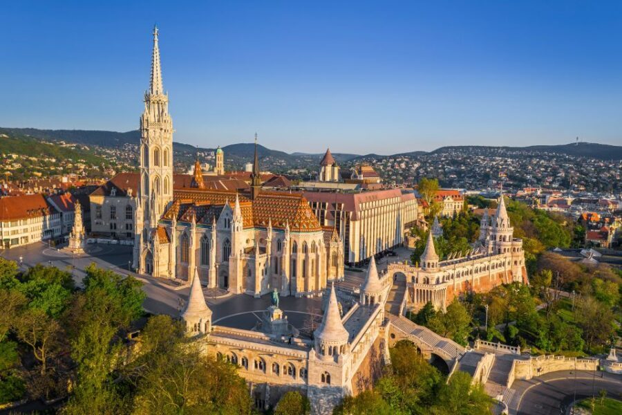 Budapest: Buda Walking Tour - Fishermen’s Bastion: famous for a reason, explained while you look