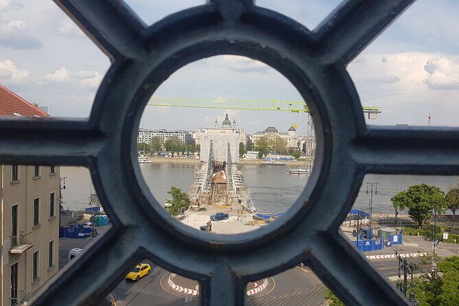 Budapest Castle District Walking Tour - Getting Oriented on Buda Hill: Why Batthyány tér Sets You Up