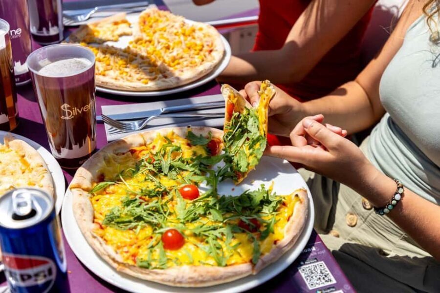 Budapest: Catamaran Pizza Cruise - The Sights Route: From Gellért Hill to the Iconic Bridges