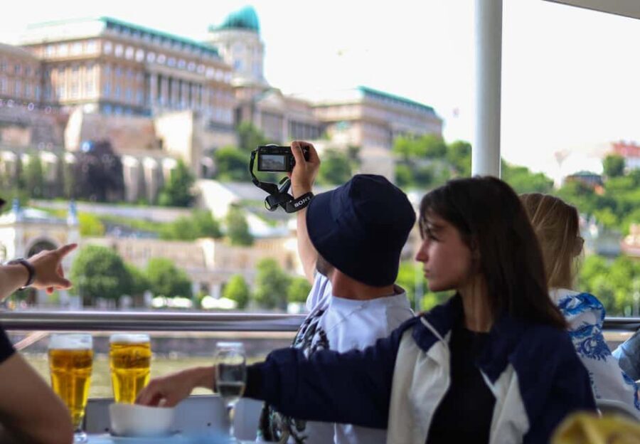 Budapest: Catamaran Pizza Cruise - Pizza, One Included Drink, and the On-Board Party Soundtrack