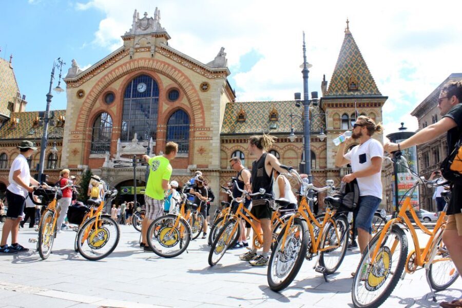 Budapest: City Bike Tour with Coffee Stop - Margit Bridge and the Buda side: Danube riding done right