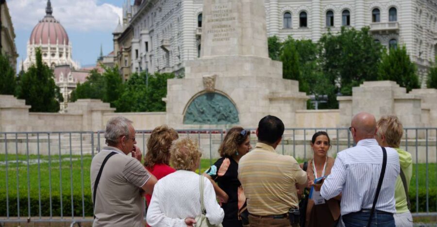 Budapest: City Center Walking Tour - Passing Pesti Vigadó and Vorosmarty Square’s Classic Café Feel