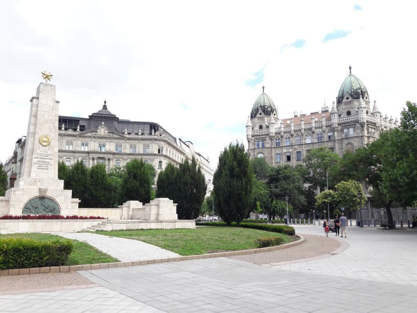 Budapest: City Center Walking Tour - Elizabeth Park and Budapest Eye: a Modern Break in the Middle of Old Pest