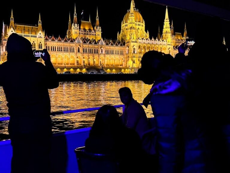 Budapest: City Highlights Sightseeing Cruise - A Floating Café, Not a Guided Lecture