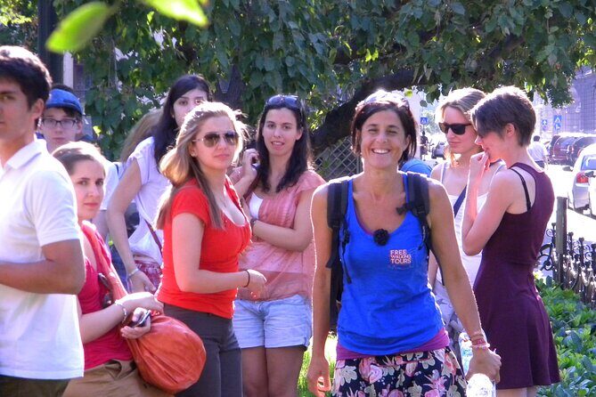 Budapest City Landmarks Walking Tour in 2 Hours - Jozsef Nádor tér and Vorosmarty tér: porcelain, people-watching, and the underground fact