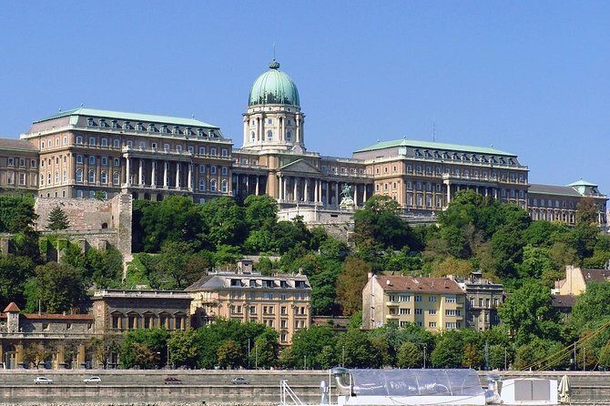 Budapest City Sightseeing Half-Day Tour - Budapest in Three Hours: what this half-day loop really is
