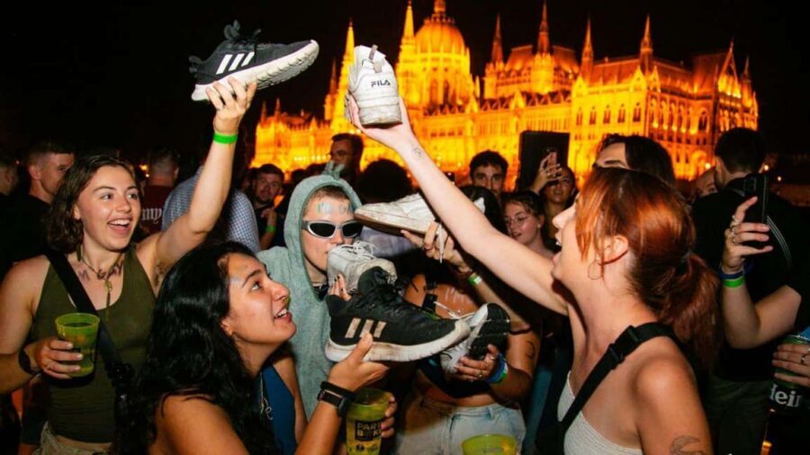 Budapest: Danube Beat Party Cruise with DJ & Drink Packages - The Danube Route: Budapest Landmarks From Water-Level Perspective