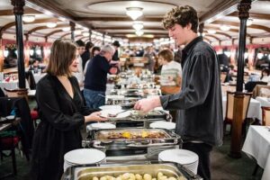 Budapest Danube Cruise and Dinner Options, Live Music and Dance - The night views you actually care about: Parliament, Buda Castle, and the bridges