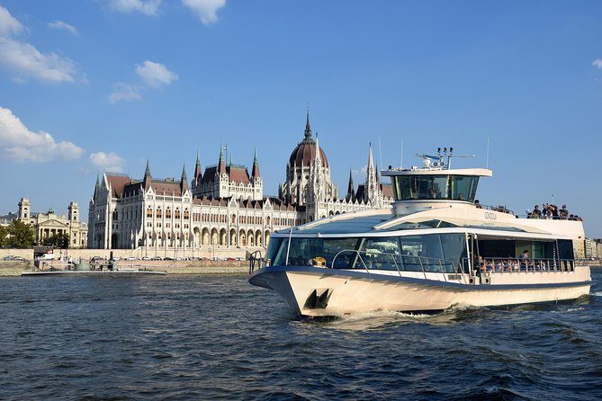 Budapest Danube Cruise with Drink, Audio Guide, Margaret Island - Drinks + WiFi + restrooms: why this feels easy on a travel day