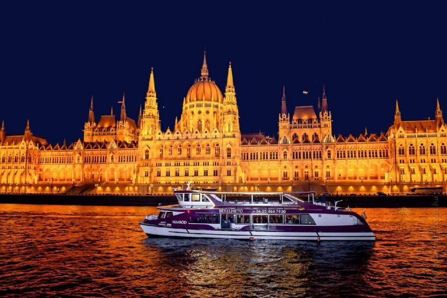 Budapest: Danube Cruise with Folk Dancing and Drinks - Drinks on Board: Included Beverages and a Practical Drinking Plan