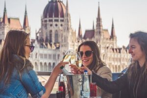 Budapest Danube Sightseeing Cruise with Unlimited Drinks - Unlimited Drinks: What’s Included and What to Confirm