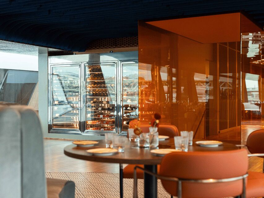 Budapest: Dinner Cruise with Live Music & Unlimited Drinks - Checking in at Akadémia 3 Dock (and why it matters)