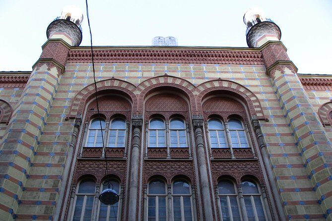 Budapest Dohany, Heroes', Rumbach synagogues & Jewish Ghetto Tour - Dob Street and Kazinczy Street: ghetto geography to Orthodox life today