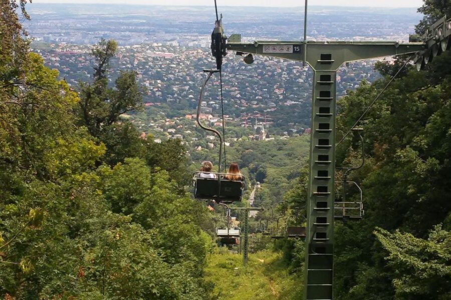 Budapest: Elisabeth Tower Visit by Chairlift & Transport - Batthyány tér to János Hill: the start of the change in scenery