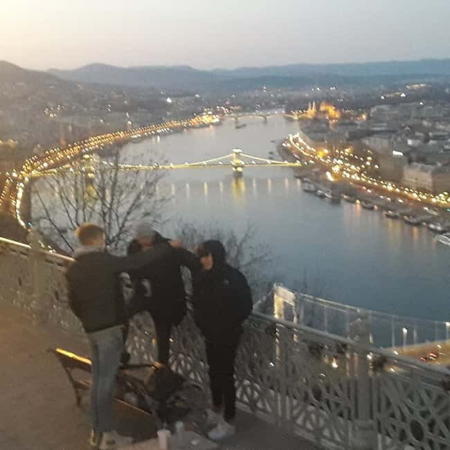 Budapest: Evening Castle Hill Tour with Fishermen's Bastion - Key things I’d watch for