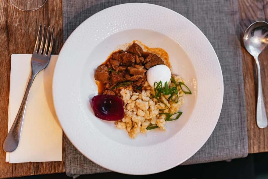 Budapest Food Walking Tour: Eat, Sip & Explore Like a Local - Key things I’d watch for before you book