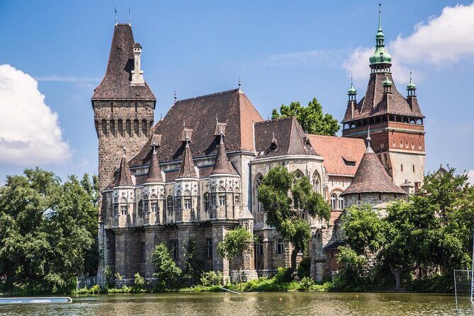 Budapest Ghost Quest: Self-Guided Haunted City Adventure - Key Points If You’re Short on Time
