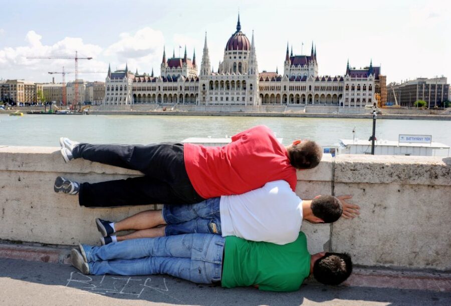 Budapest: Grand City Tour with Parliament Visit - Entering the Hungarian Parliament: what 1 hour inside really means