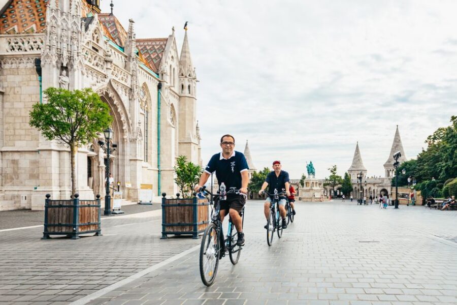 Budapest: Grand Sightseeing Bike Tour - Andrássy Avenue UNESCO ride: Opera House and House of Terror pass-by