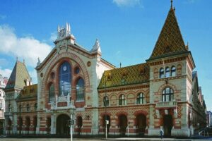 Budapest Great Market Hall Chef‑Led Private Tasting Tour - How the Paprika and Cured-Meat Stories Fit Together