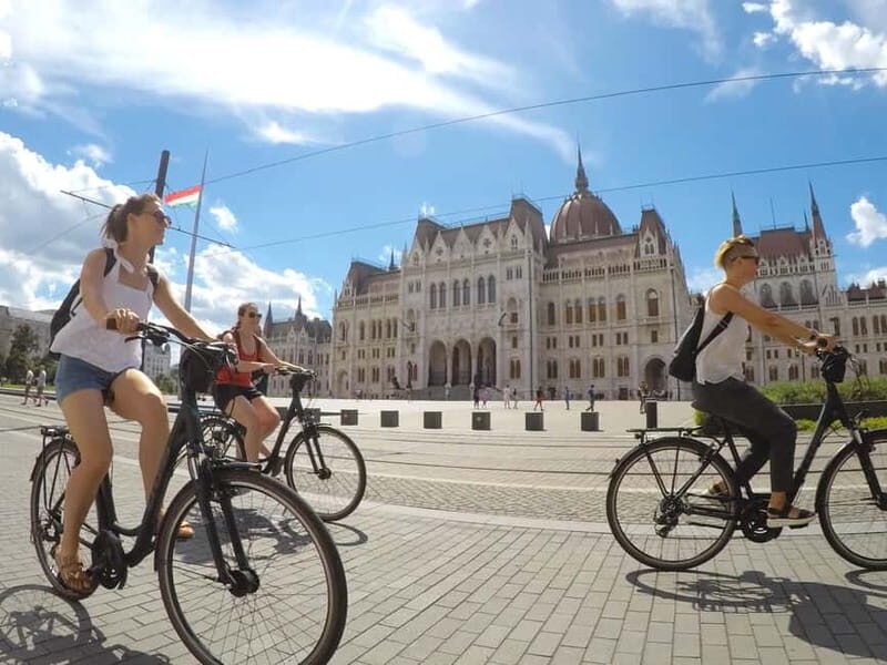 Budapest: Guided Bike & E-bike Tour with a Goulash - Getting started at Rumbach Sebestyén u. 10 without stress