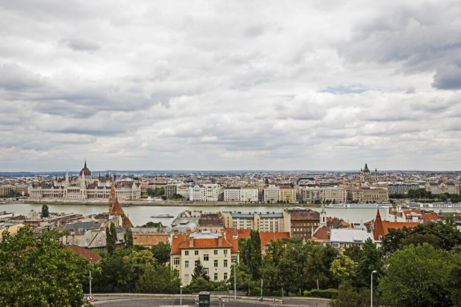 Budapest: Guided City Tour by E-Bike - Buda Castle District: Panoramas, Matthias Church, and Fisherman’s Bastion