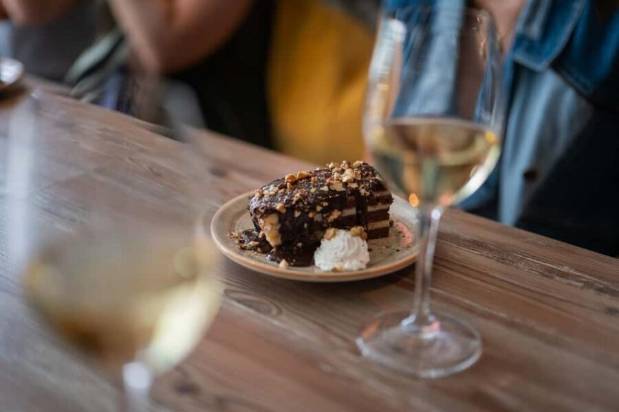Budapest Guided Food Walking Tour with Drinks Included - Drinks That Actually Match the Food: Tokaji Wine, Pálinka, and Beer